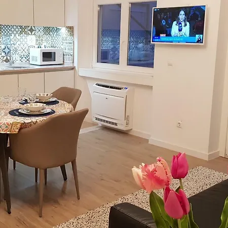 Mouzinho Balcony *